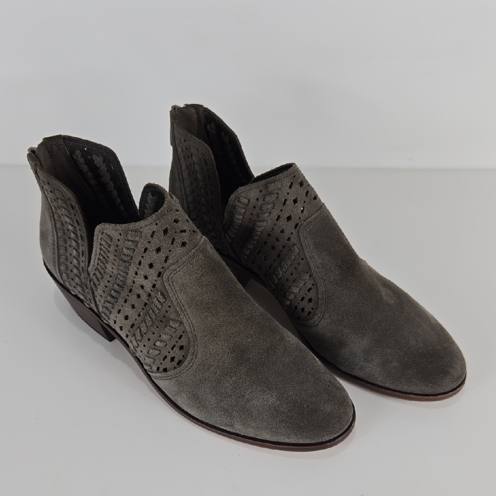 Vince Camuto Prasata Suede Leather Bootie Gray Size 8 - Picture 6 of 10